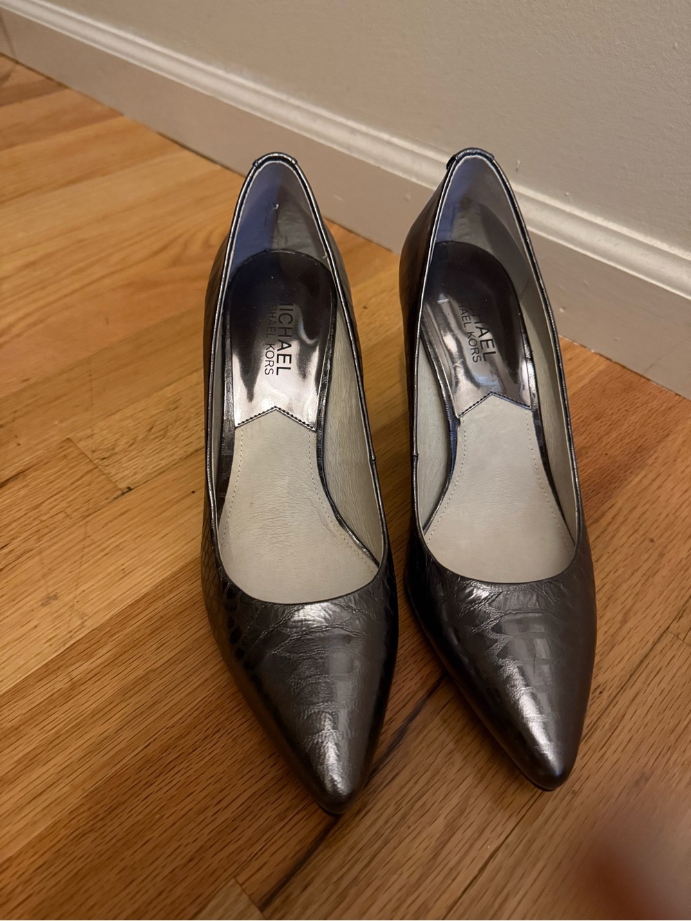 MICHAEL Michael Kors Metallic Silver Pointed-Toe Pumps